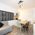 Nets Inn Apartments - Voltaire